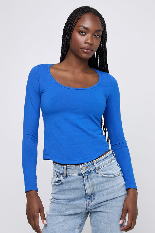 the scoop neck long sleeve